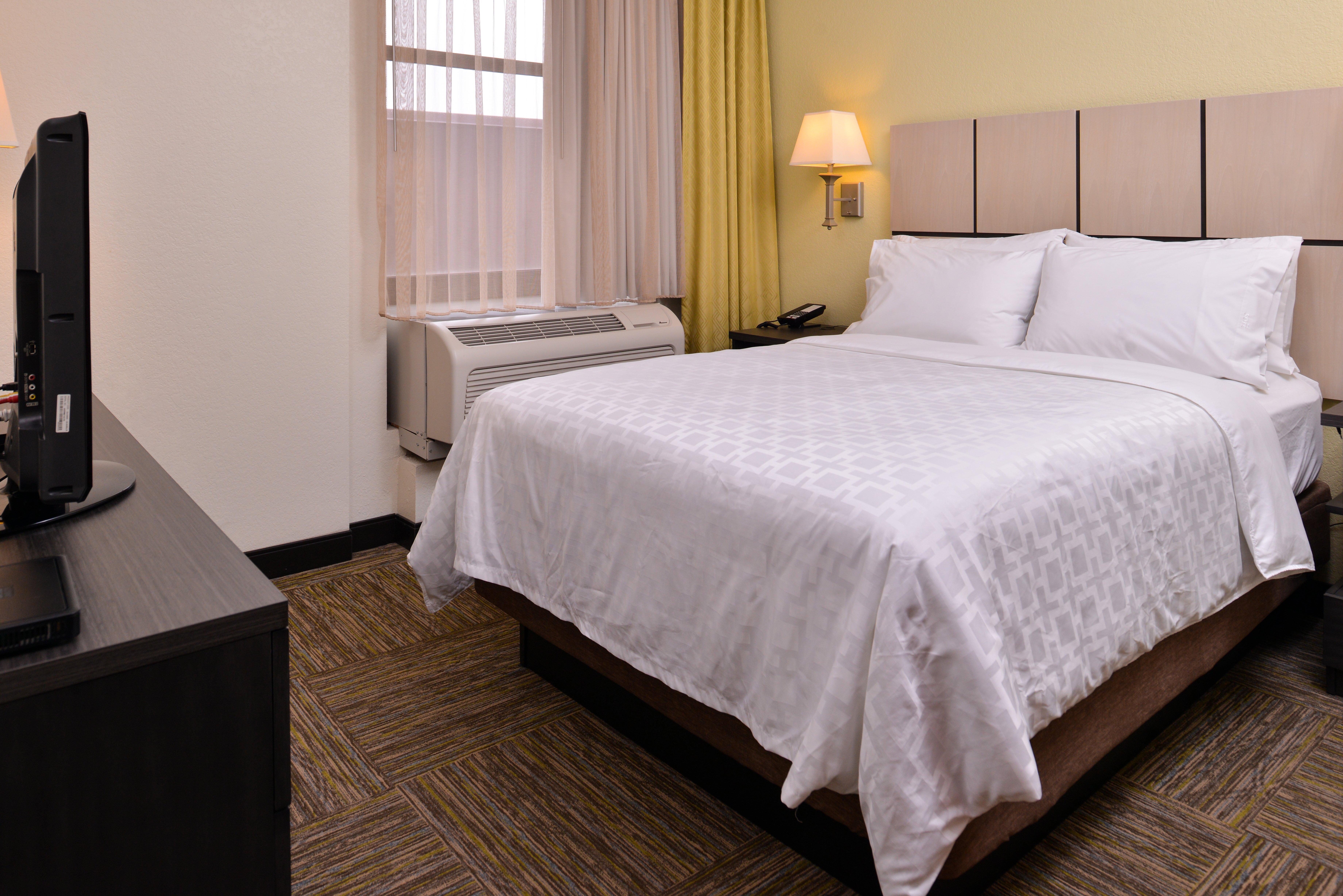 Candlewood Suites Terre Haute, an IHG Hotel Extérieur photo