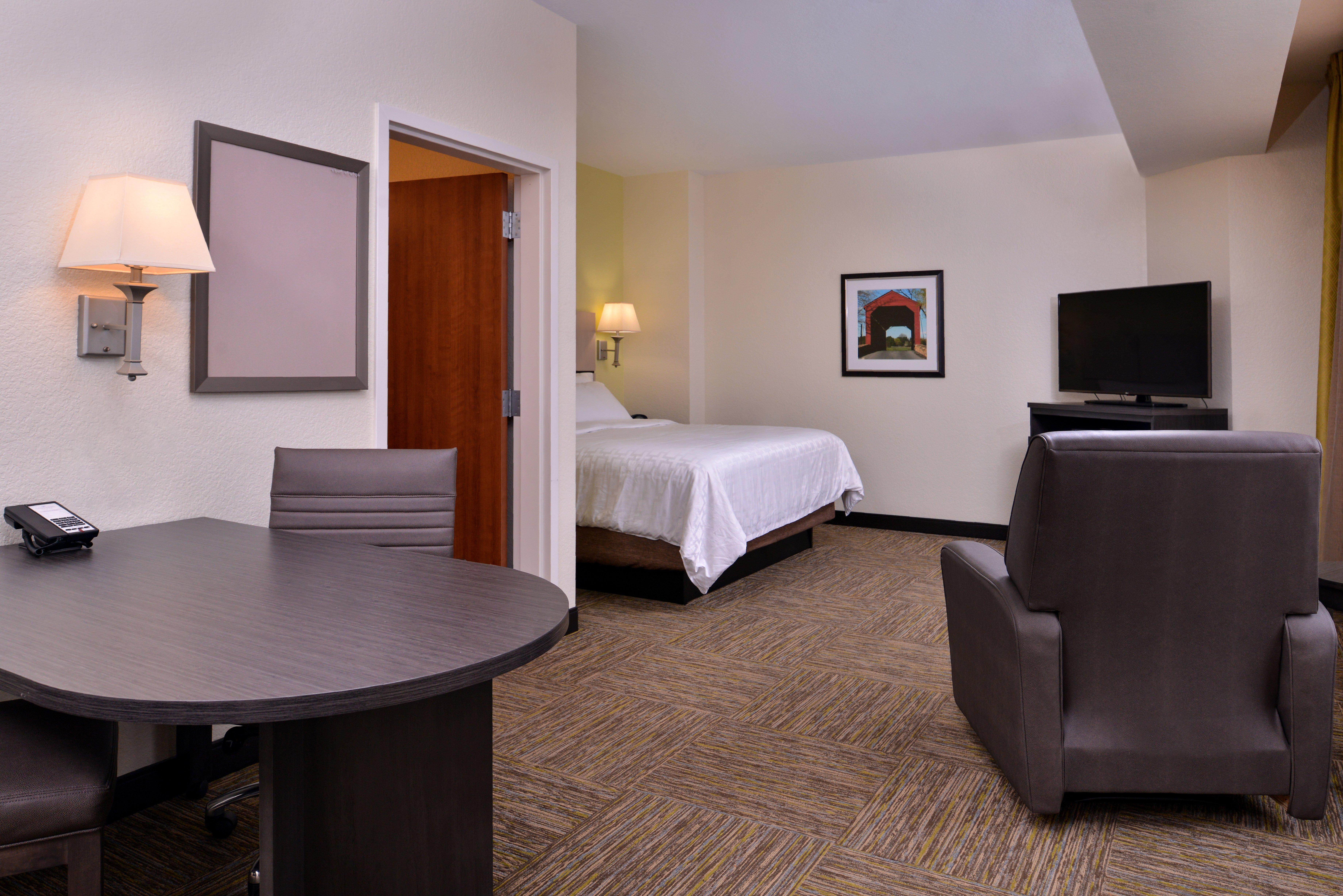 Candlewood Suites Terre Haute, an IHG Hotel Extérieur photo